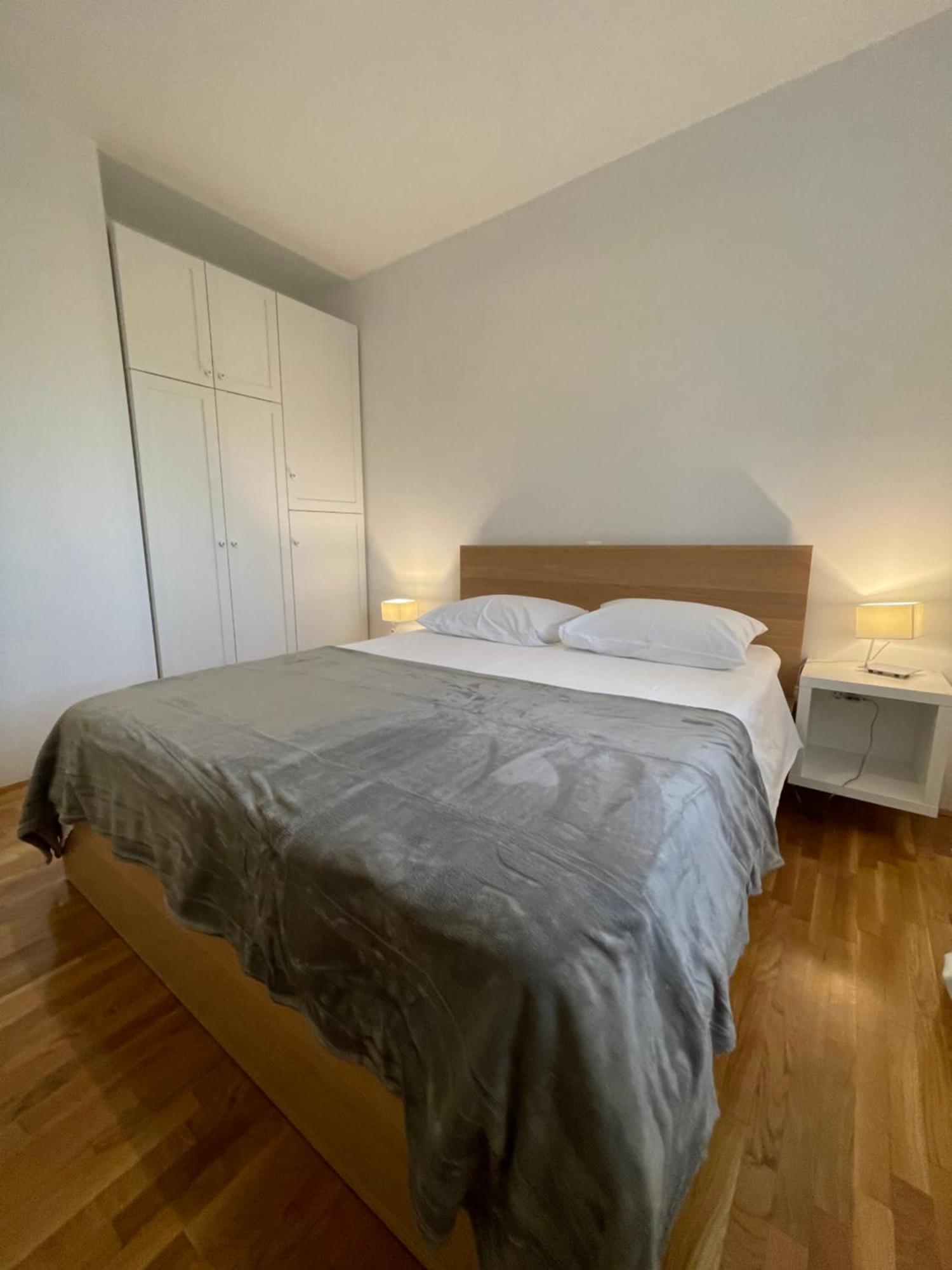 Apartments Mali Ivo Nin Eksteriør bilde